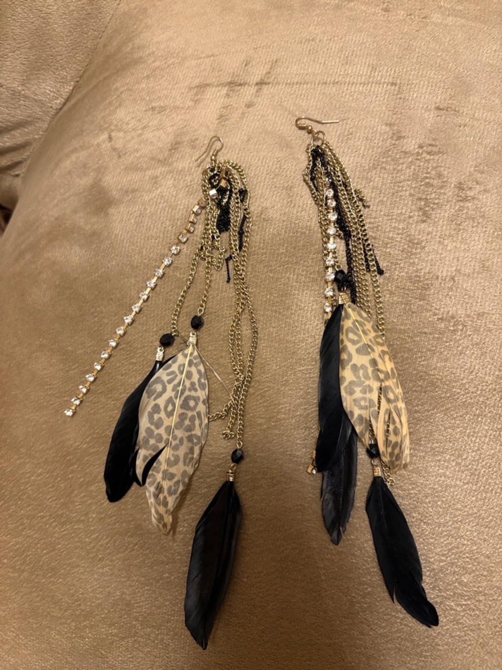 Leopard Feather Dangle Earrings in Black and Tan